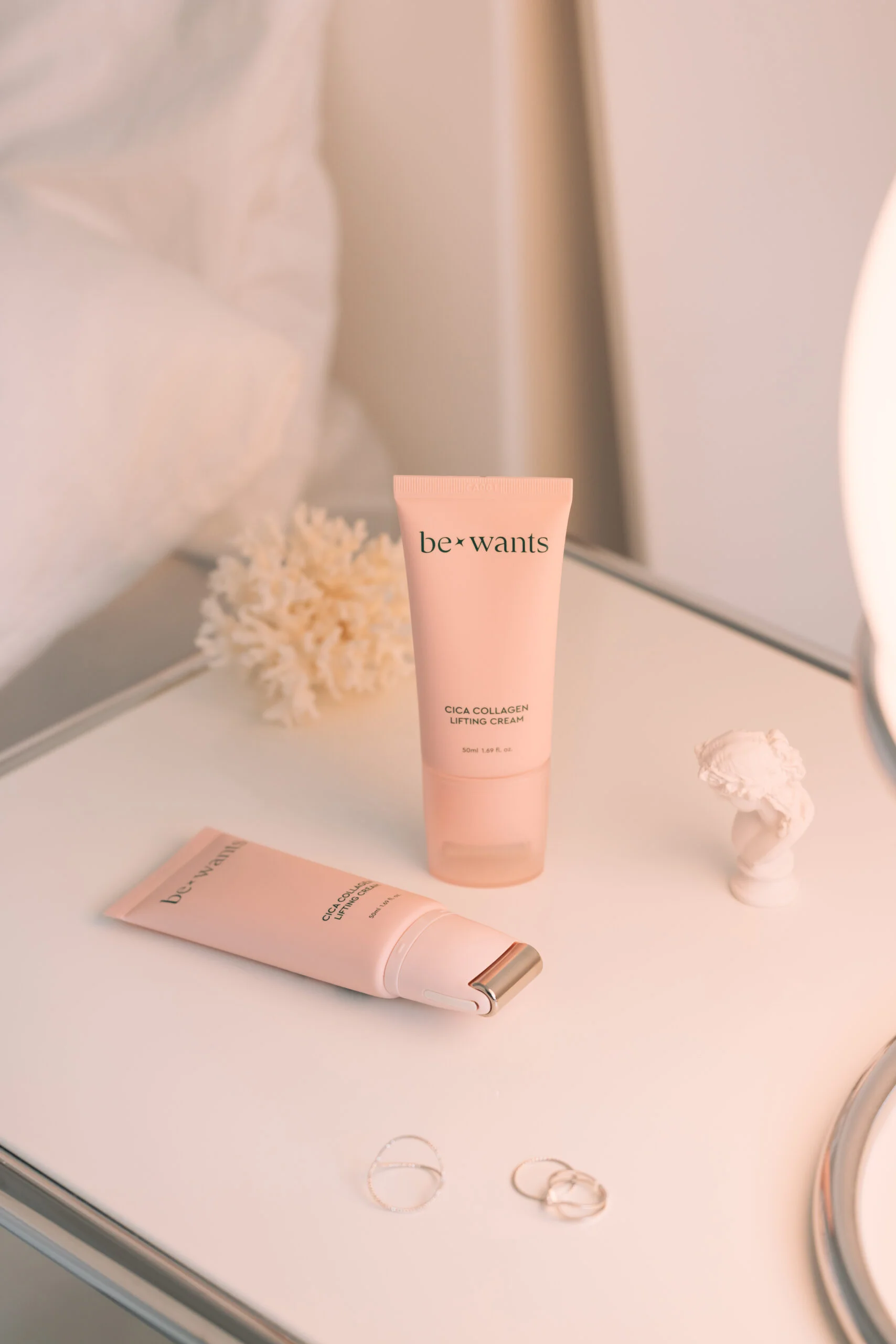 bewants Cica Collagen Lifting Cream